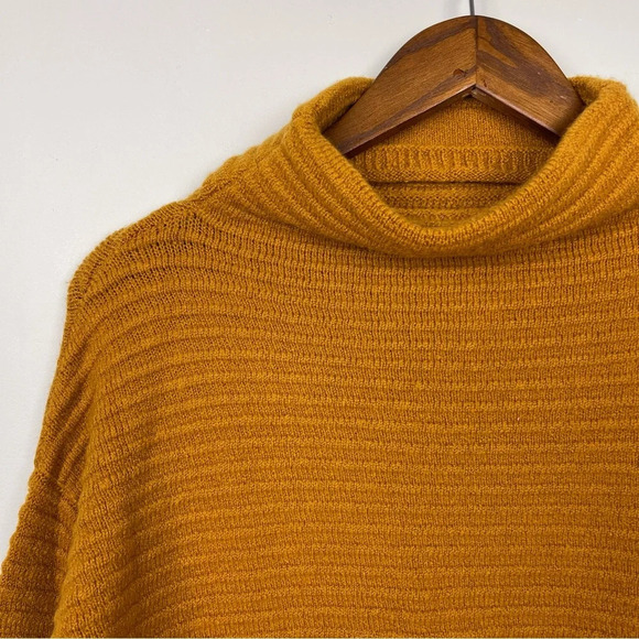 NWT Madewell Belmont Mock Neck Sweater in Golden Harve - Picture 5 of 8